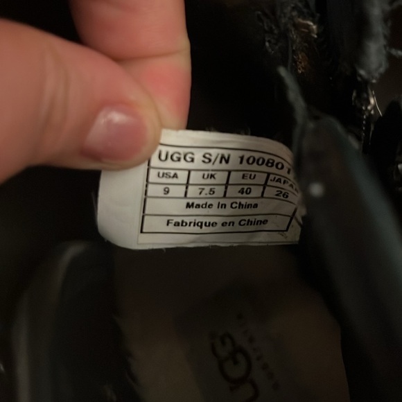 Black UGG dress boots - Picture 6 of 8